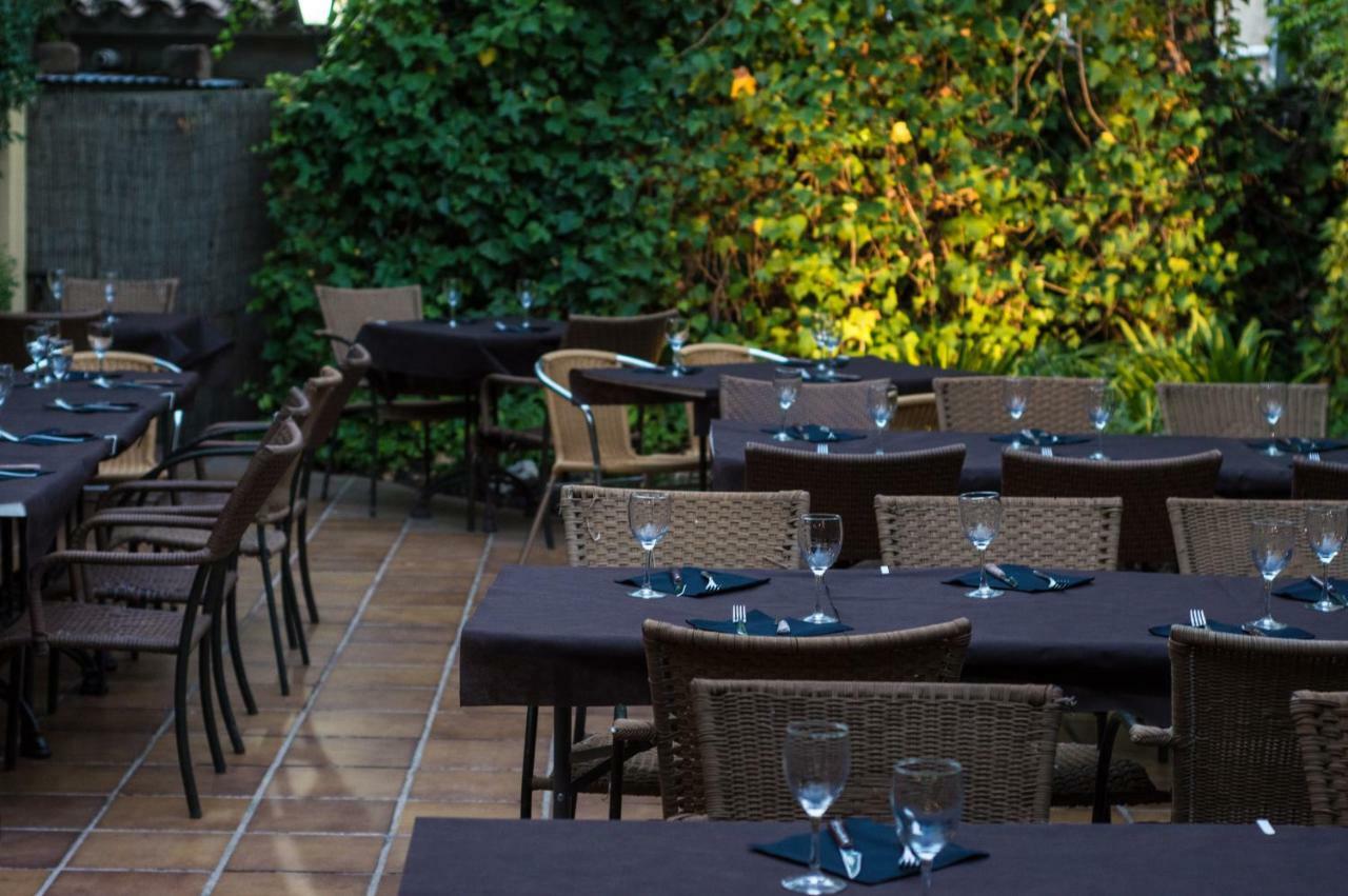 L'Argolla Hotel-Pizzeria Santa Coloma De Farners Exterior foto